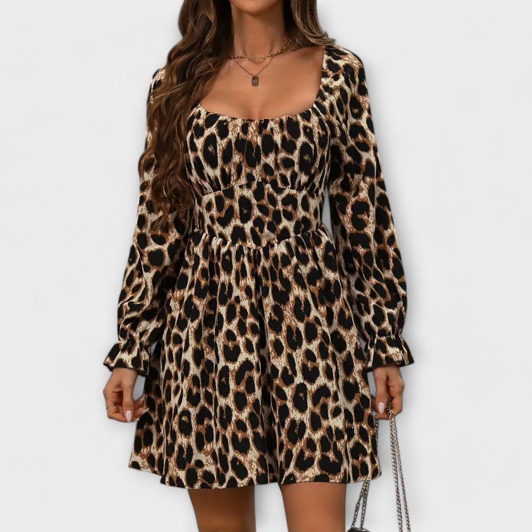Catarina - Short dress with leopard print