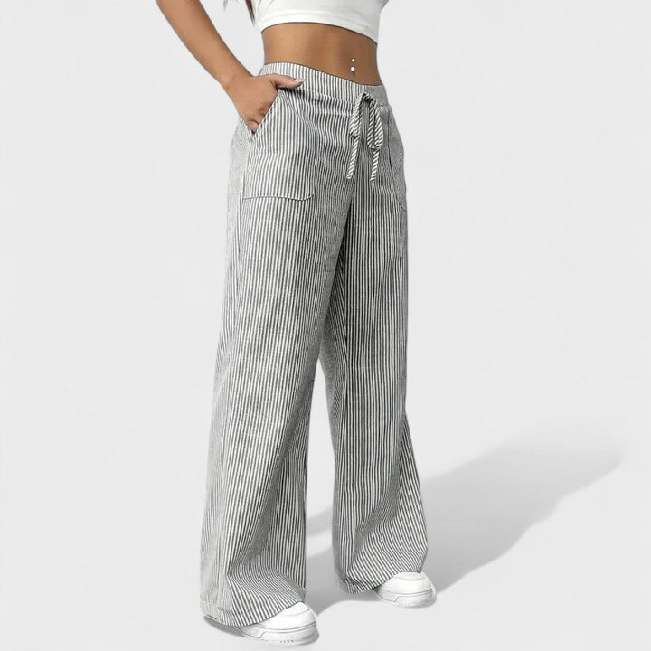 Charlotte - Comfortable wide trousers with elegant details