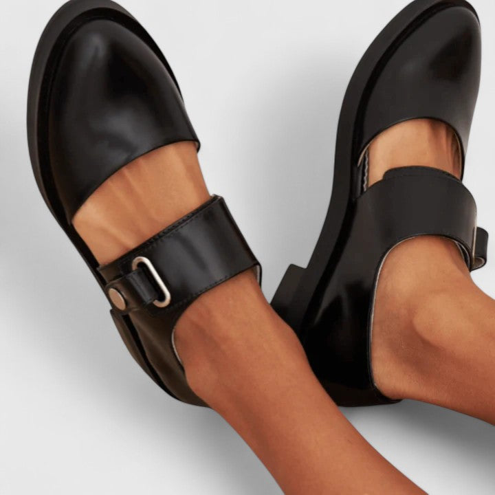 Victoria - Elegant retro shoes with a modern touch