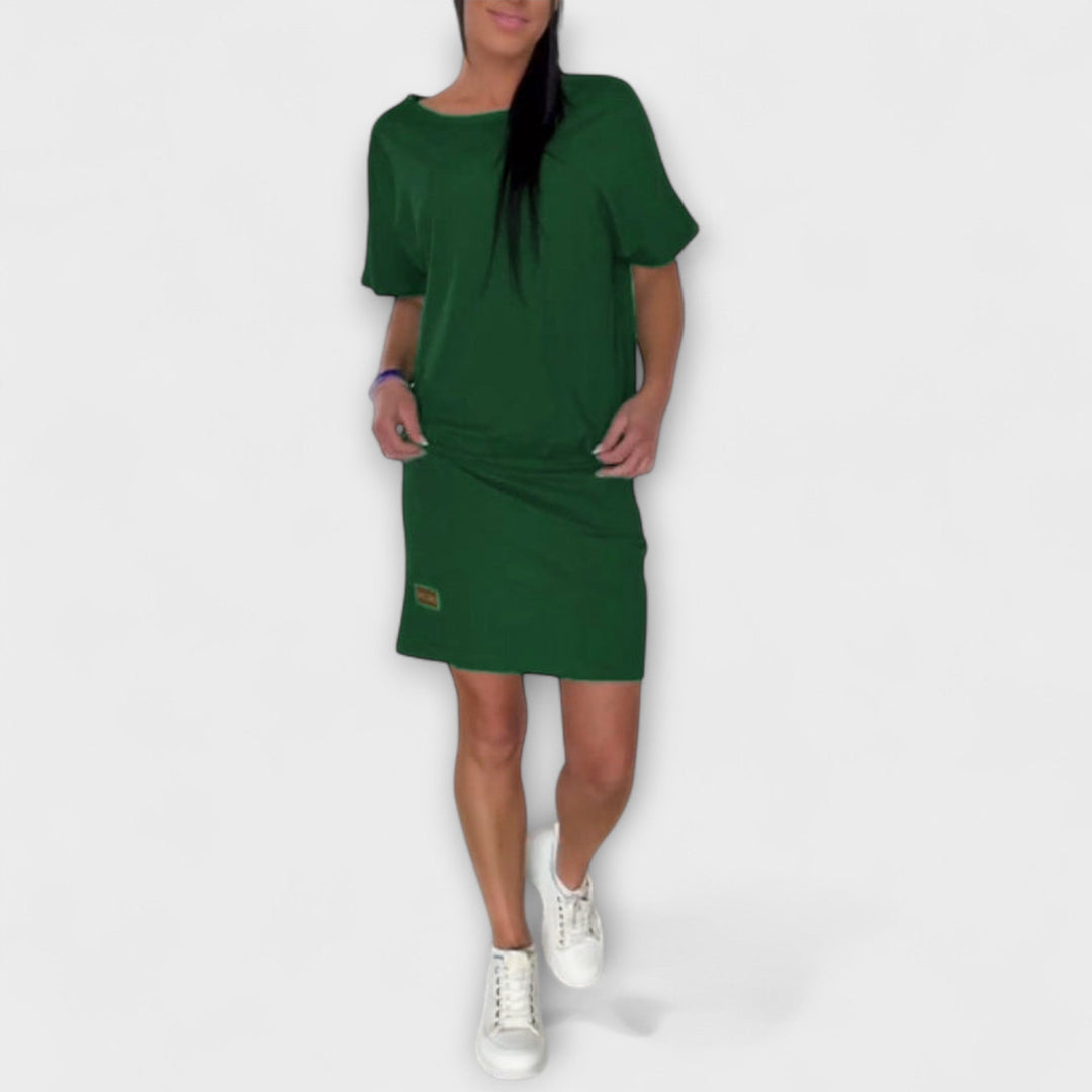 Lídia - Elegant Fitted Dress