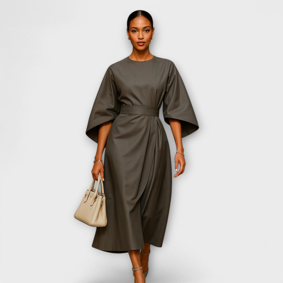 Sara - Elegant dress with sleeves