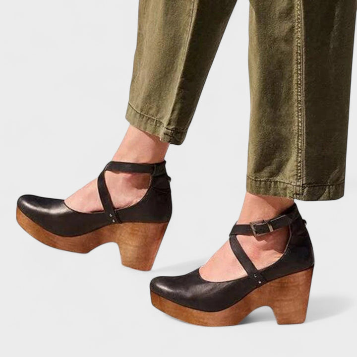 Charlotte - Orthopaedic Shoes