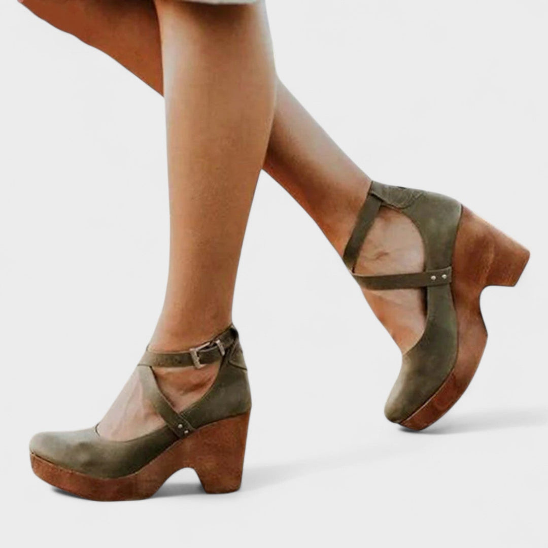 Charlotte - Orthopaedic Shoes