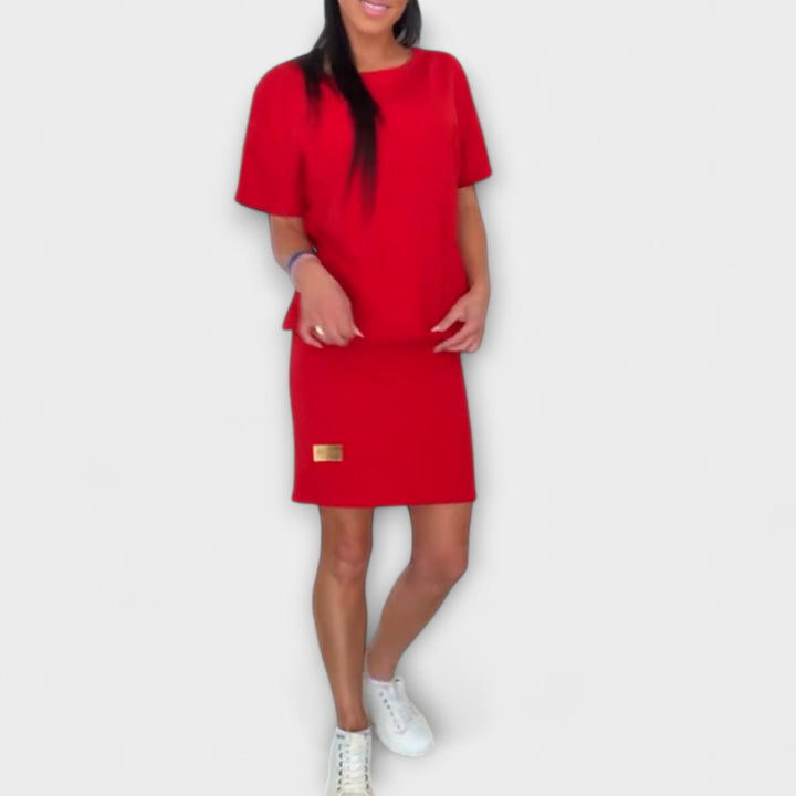 Lídia - Elegant Fitted Dress