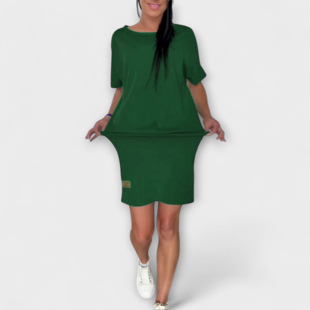 Lídia - Elegant Fitted Dress