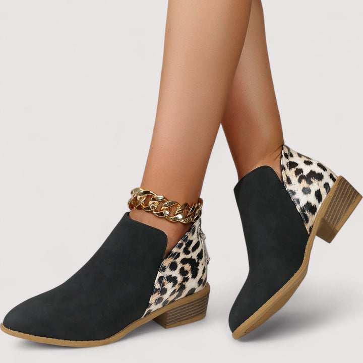 Julia - Chic Suede Ankle Boots