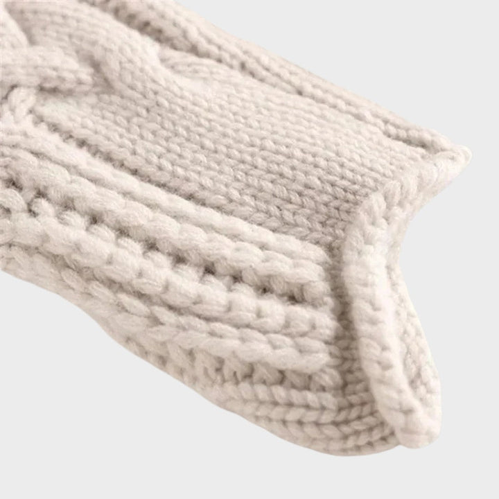Luana – Cashmere Jumper with Braided Pattern