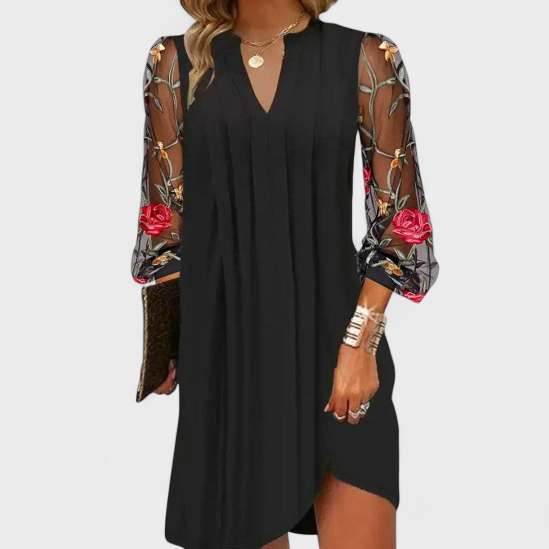 Daniela - Elegant Mini Dress with V-Neck