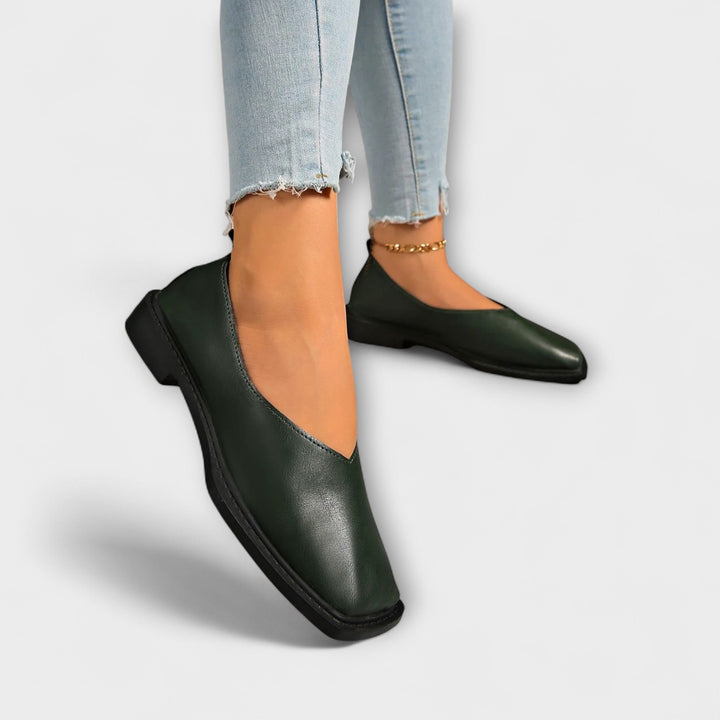 Vania – Casual Footwear
