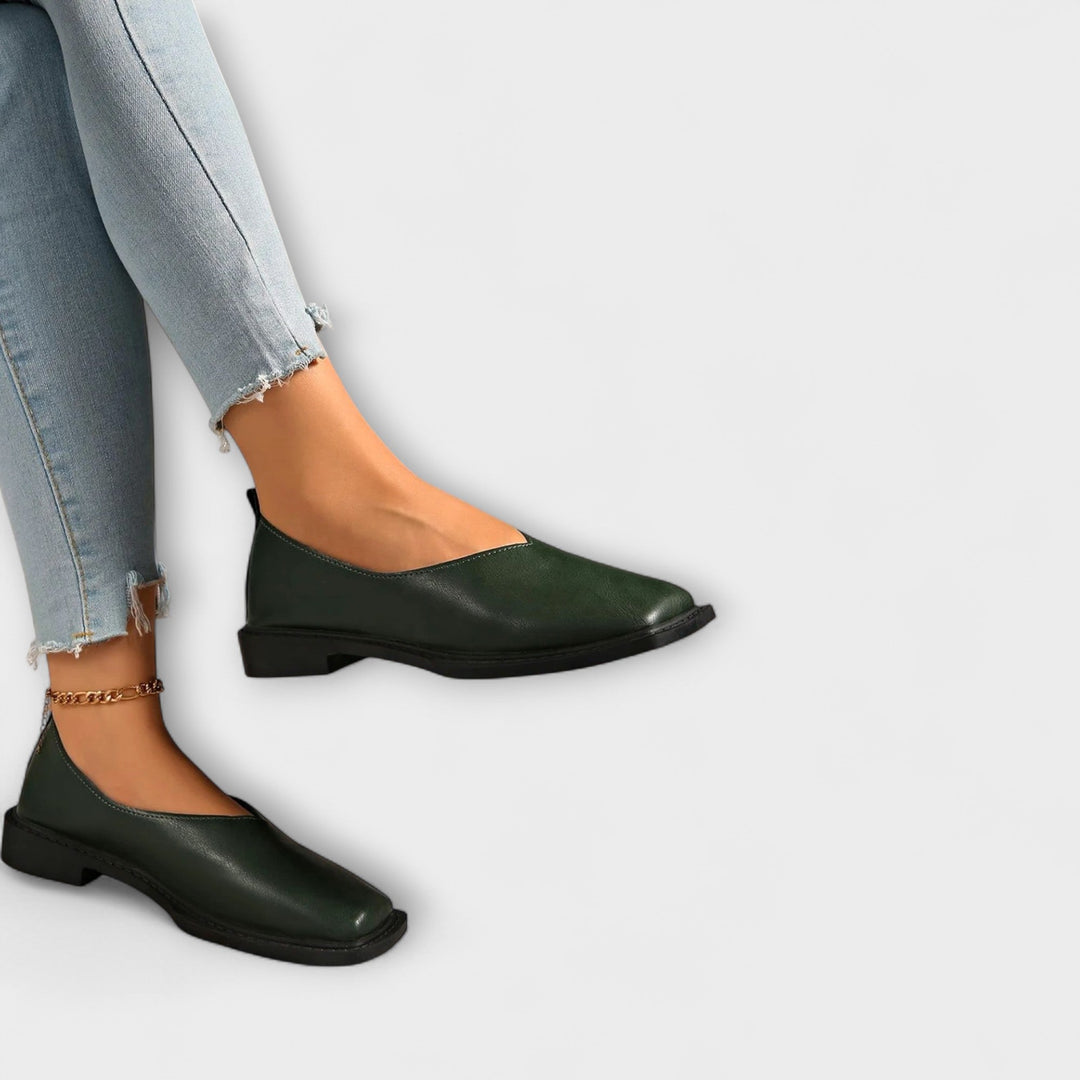 Vania – Casual Footwear