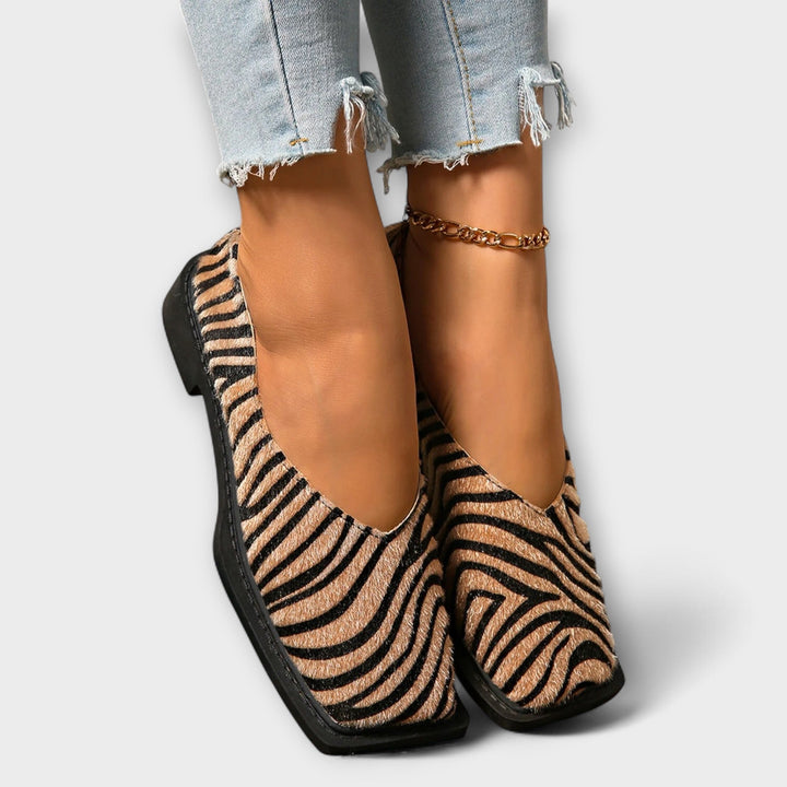 Vania – Casual Footwear