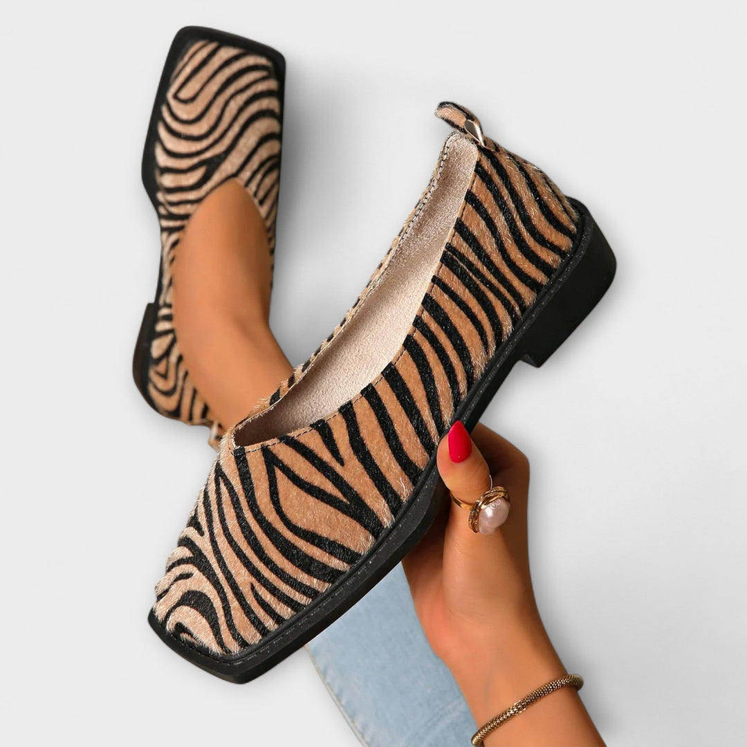 Vania – Casual Footwear