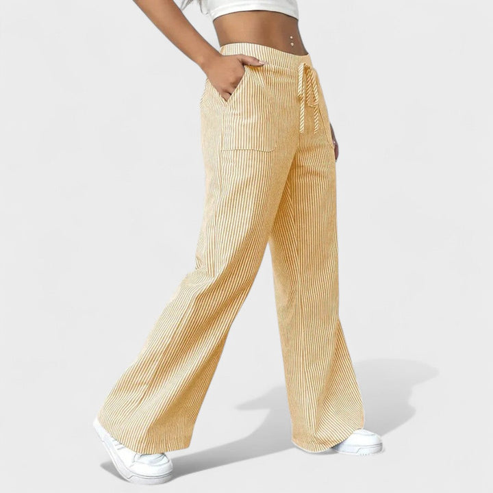 Charlotte - Comfortable wide trousers with elegant details