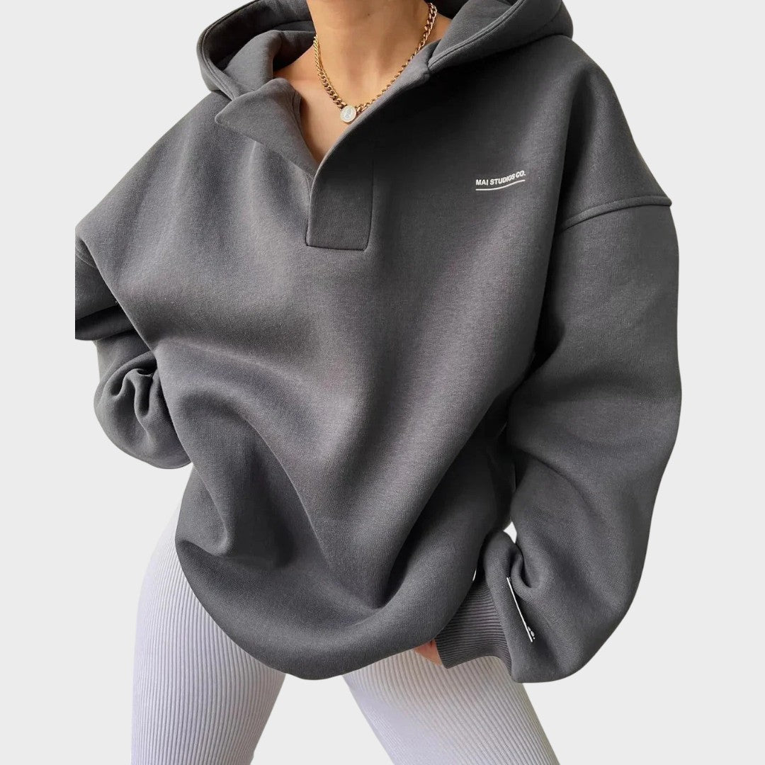 Flávia - Chic Hooded Sweatshirt
