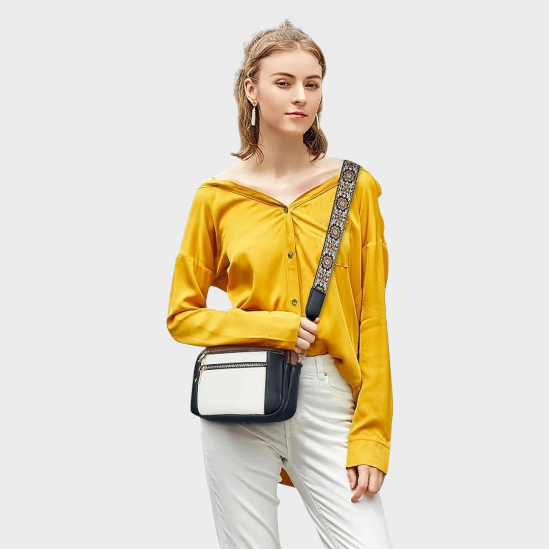 Clara - Refined Shoulder Bag